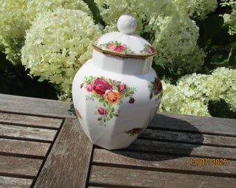 Royal Albert Old Country Roses Cookie Jar – Limited Edition