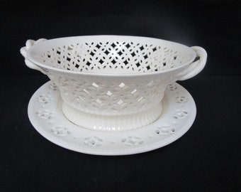 Hartley green pierced creamware cherry/strawberry basket and plate. leeds pottery