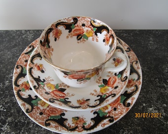Trio aus Bone China von Thomas Poole Royal Stafford