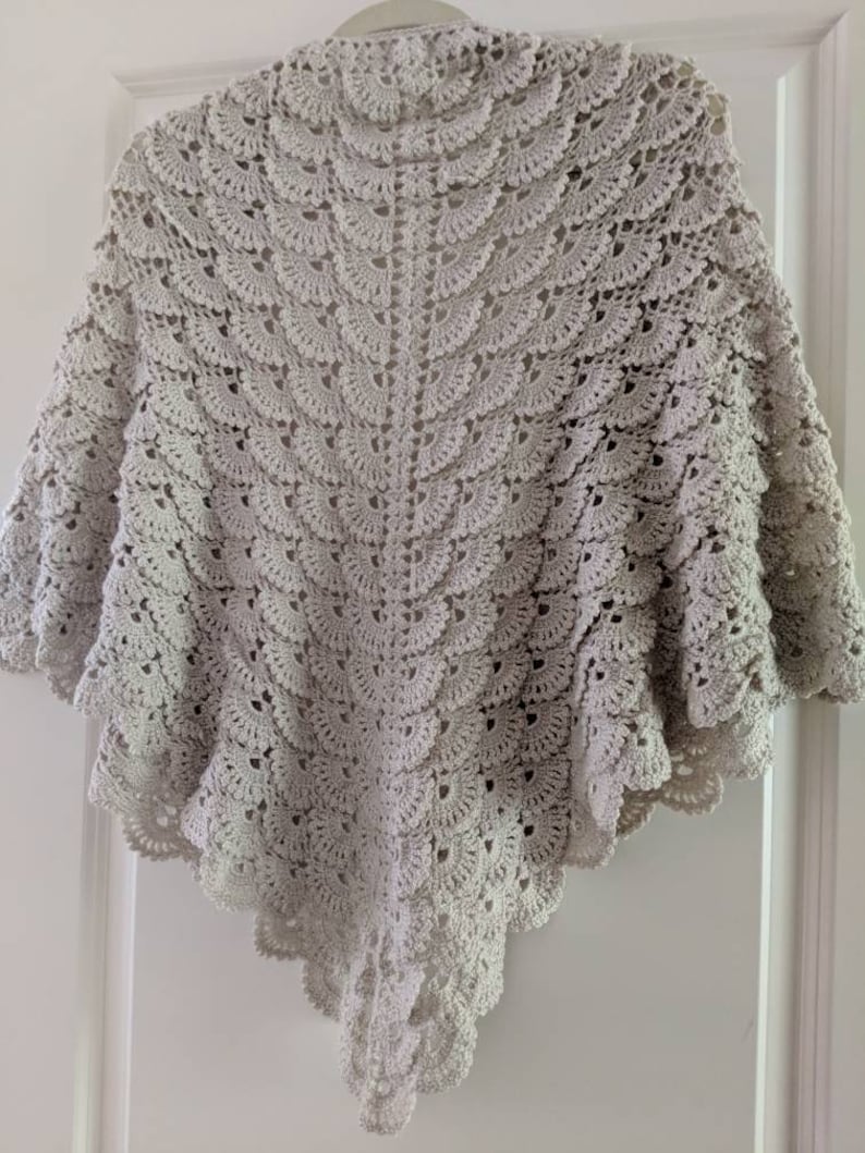 Handmade beige shawl