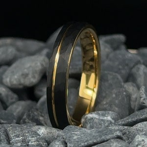 4mm Black Hammered Tungsten Ring with Gold Stripe & Interior - Men's and Women's Wedding Band