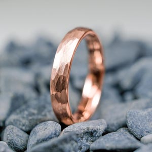 4mm Hammered Rose Gold Tungsten Wedding Band – Unisex Customizable Comfort Fit Ring