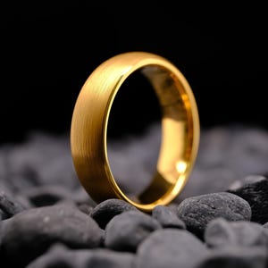 6mm ブラッシュドイエローゴールド タングステン 結婚指輪 - メンズ・レディース タングステンリング