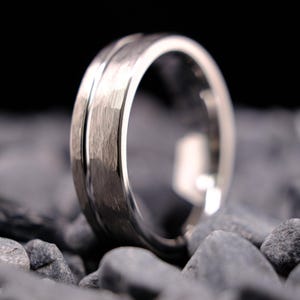 Hammered Silver Tungsten Ring / Stripe - 6mm His and Her Wedding Band - Anniversary Gift - Custom Engraved Ring