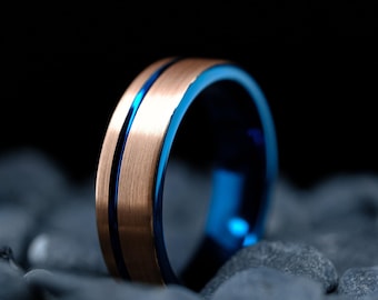 Roségouden wolfraam trouwring – 6 mm herenring met blauwe streep en binnenkant – aanpasbaar