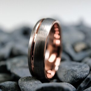 Silver Tungsten Wedding Band for Men - Rounded Brushed Rose Gold Stripe Finish - 6mm Tungsten Ring