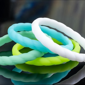 2mmシリコンバンドセット - グリーン編みバンド 4個パック - ユニセックス アクティブライフスタイルリング