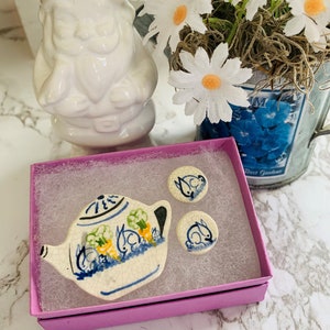 Vintage Ceramic Brooch and Earrings Set: Handcrafted Artist Jewelry