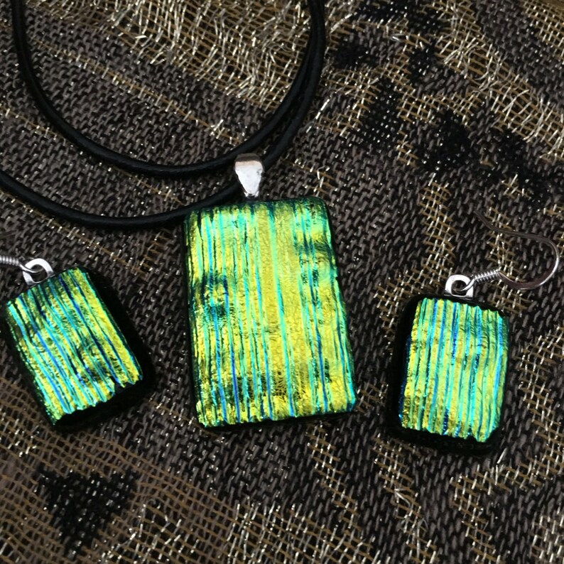 GreenGold Square Dichroic Pendant Set