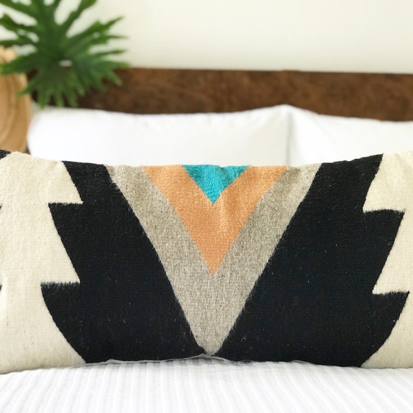 Wool Lumbar Pillow Cover, Boho Pillow, Southwest Pillow, Mexican Pillow, Tribal Pillow, Kilim Pillow, Bohemian Pillow, Lumbar Pillow