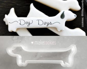 Dachshund Cookie Cutter: Teckel Weiner Dog with Hearts