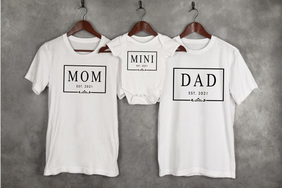 Ironing Picture Family Set Mom Dad Maxi Mini Mama Papa with Desired Name Statement Shirt