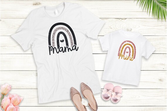 T-Shirt Mini Mom & Baby Rainbow Rainbow Outfit Personalized Statement Shirt