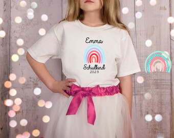 T-Shirt Rainbow Schoolchild 2024 with name and year for school enrollment gift