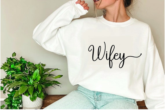 Ironing picture Wifey Mrs. Mr. Bride Bride also with desired name & date statement shirt