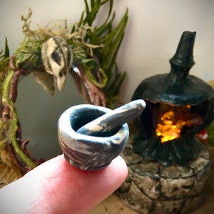 12th scale Pestle & Mortar gift for witch/wizard/fairy garden Dolls house shadow box scene