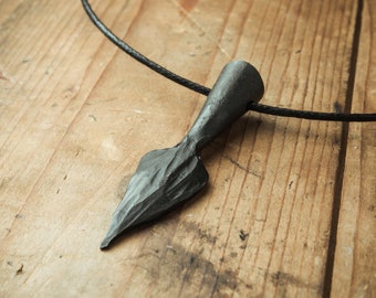 Hand forged viking arrowhead pendant, Gungnir the Odins spear amulet