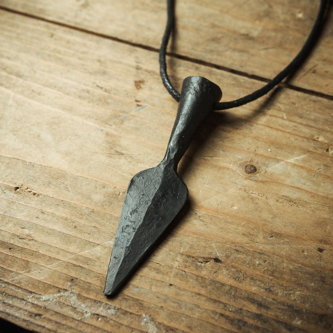 Pointe de lance viking forgée à la main | Acier au carbone poli miroir