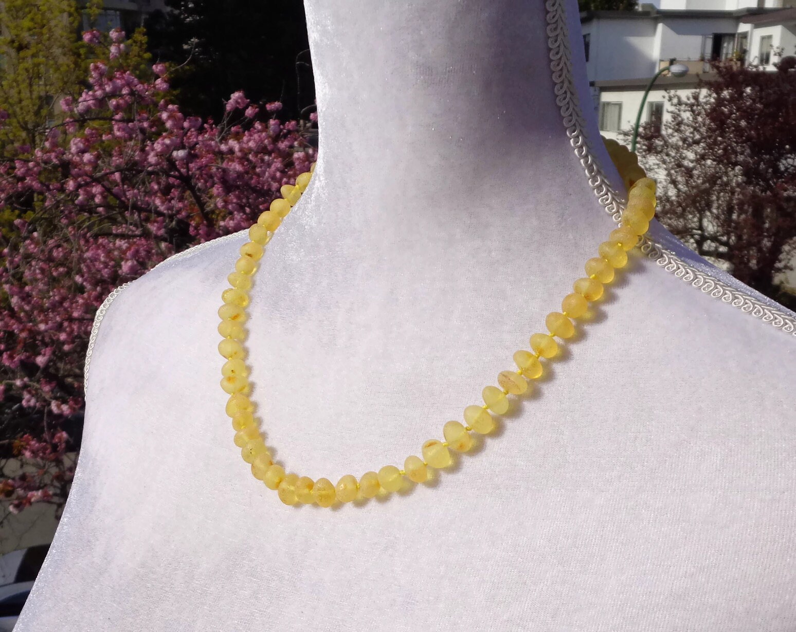 amber necklace for headaches