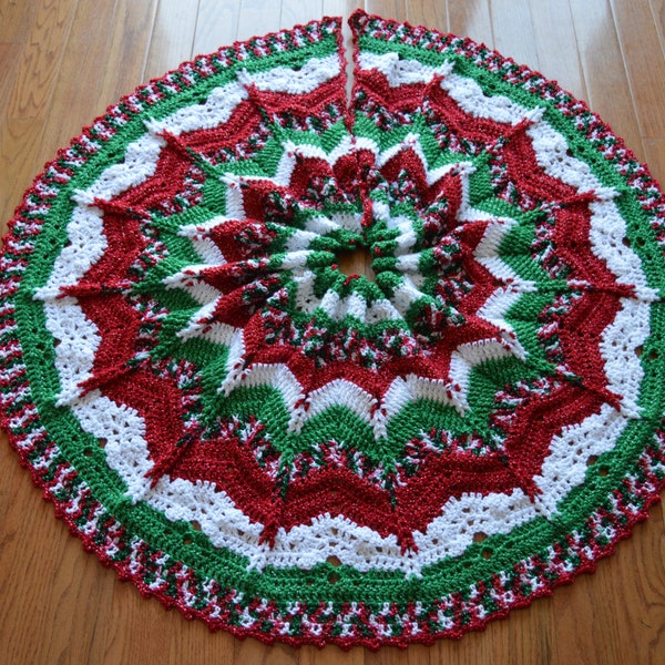 Sparkly Crochet Christmas Tree Skirt: Handmade Holiday Decor