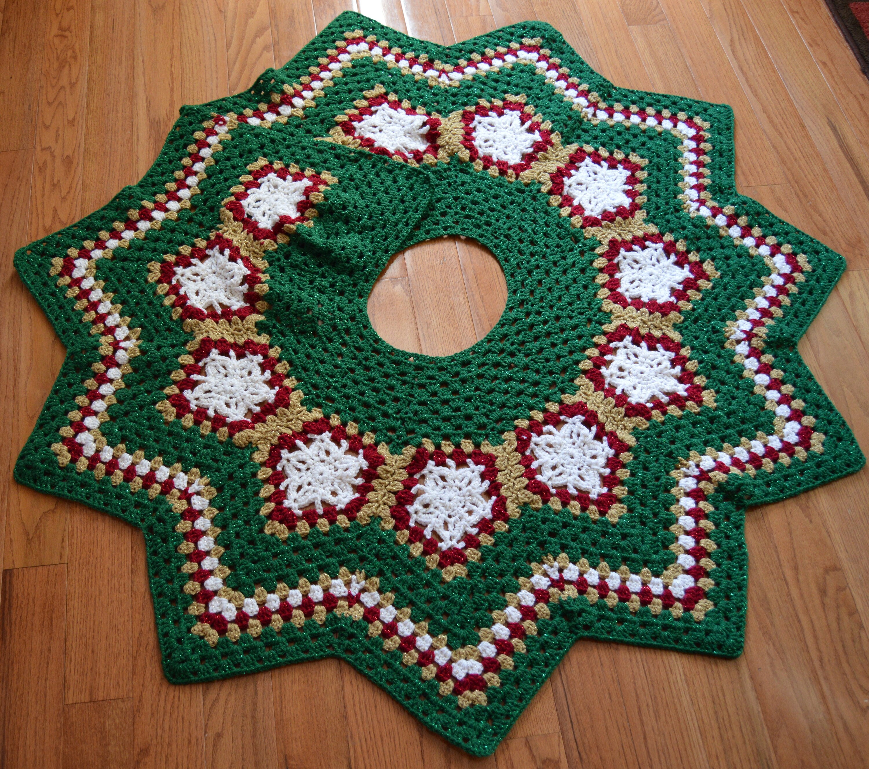 Stunning Sparkly Crochet Snowflake Christmas Tree Skirt Etsy