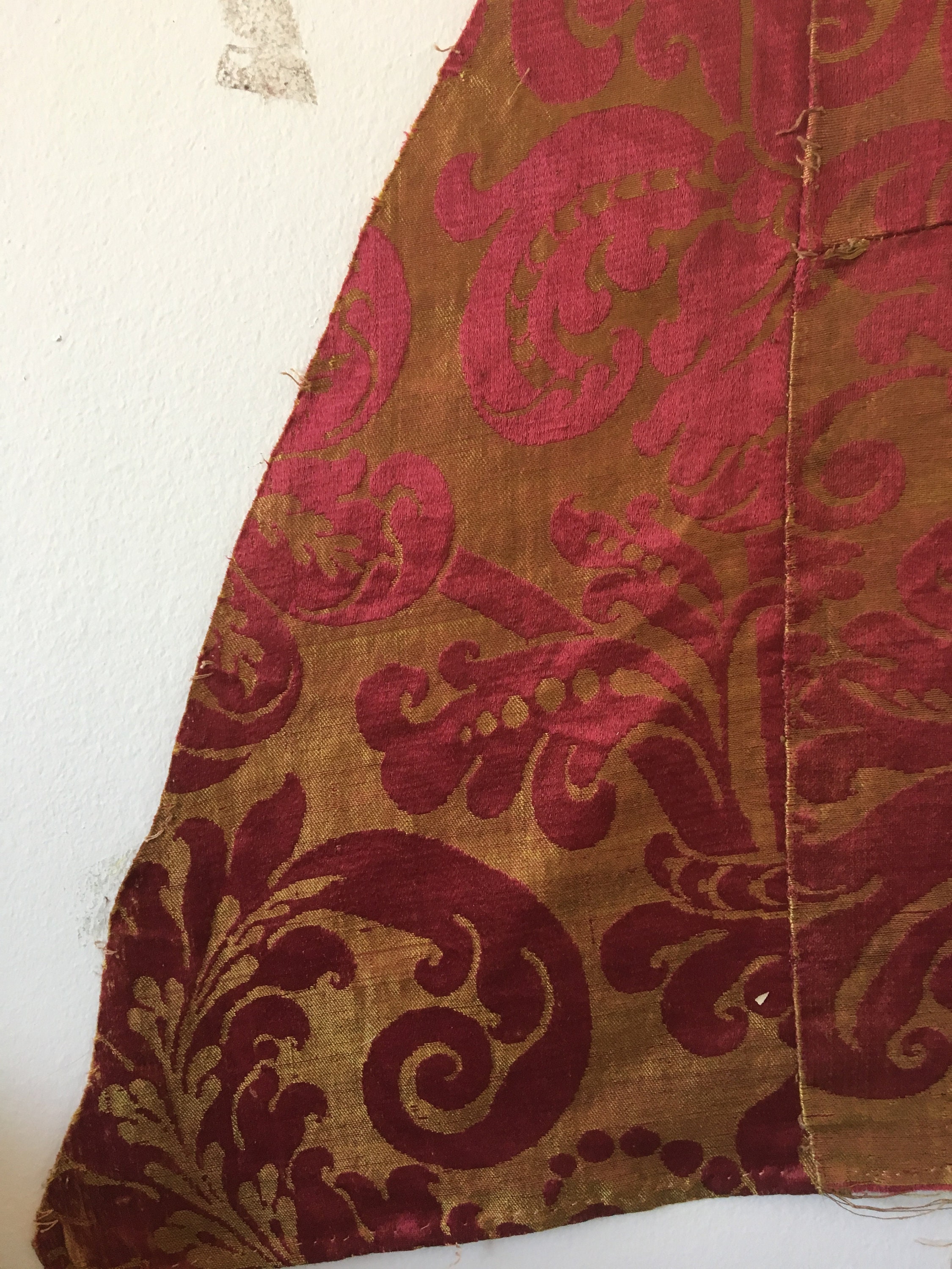 Beautiful Rare Italian Renaissance Silk Woven Damask Fabric 2386 