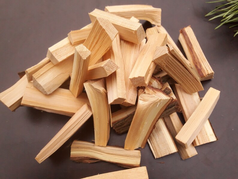 2 Juniper Wood Chips Dried Juniper Sticks Juniper Etsy