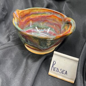 Serving bowl with handles image 3