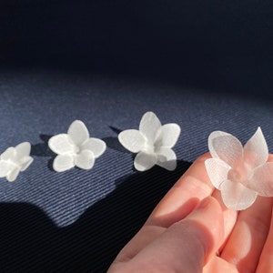 cut fabric flowers 25pcs Stiff 3D silk organza satin Petals 3d petals BRIDAL lace, embellishment, Appliques Handmade wedding dress, code: 5p