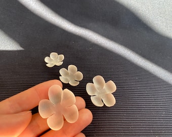 cut fabric flowers 25pcs Stiff 3D silk organza satin Petals 3d petals BRIDAL lace, embellishment, Appliques Handmade wedding dress, code:iOb
