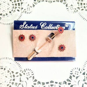 Vintage Enamel Flower Jewelry Set  Hippie Boho Fashion * Vintage 70&#39;s Status Collection Flower Stick Pin, Flower Earrings and Enamel Tac Pin