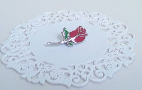 Vintage Enamel Rose Rhinestone Lapel Pin * Long S… - image 3