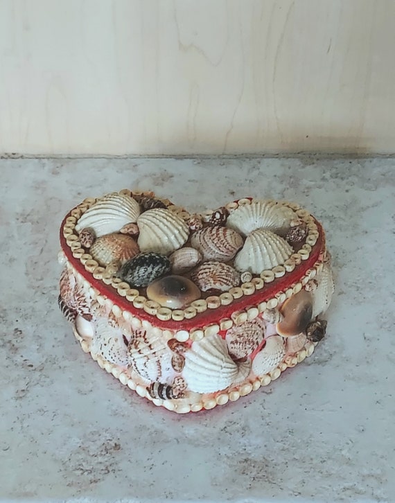 Vintage Shell Heart Trinket Box 5" x 4" * Sailors… - image 4