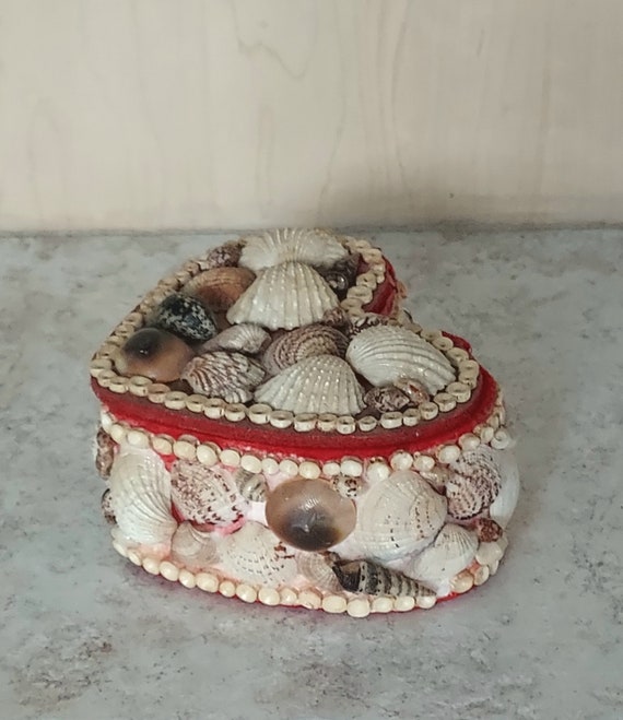 Vintage Shell Heart Trinket Box 5" x 4" * Sailors… - image 1