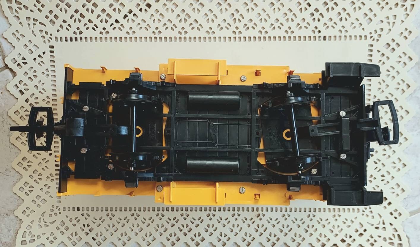 1970s LGB 4033 chiquita Banana car From LGB 20401 Freight set and