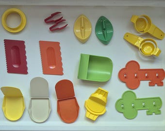 Vintage Tupperware Kitchen Gadgets And Tools CHOICE * Tupperware Party Giveaways Retro 70s & 80s Colors * Tupperware Hostess Party Favor