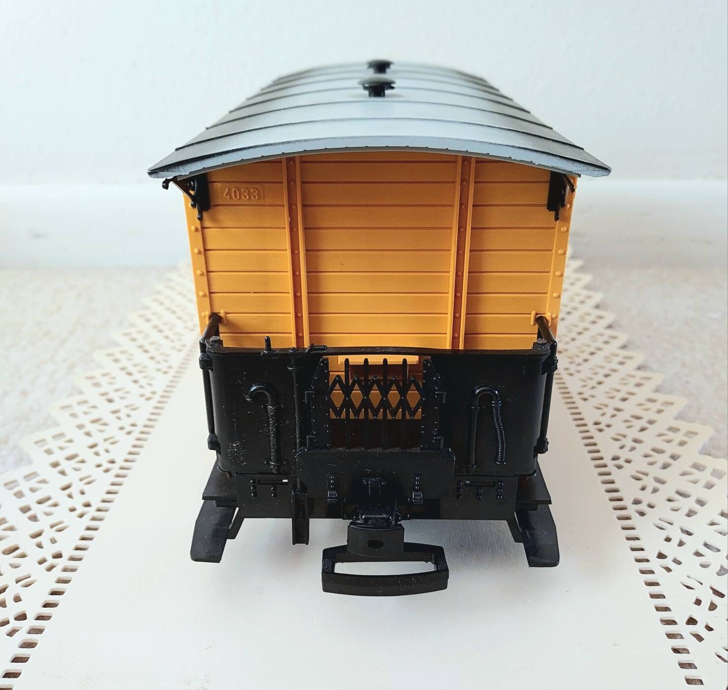 1970s LGB 4033 chiquita Banana car From LGB 20401 Freight set and