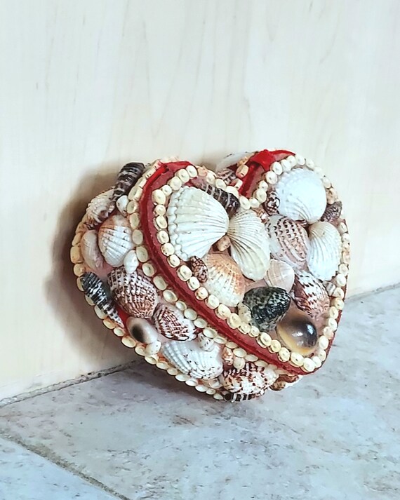 Vintage Shell Heart Trinket Box 5" x 4" * Sailors… - image 3