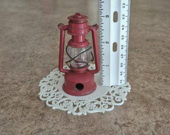 Vintage Miniature Red Lantern Pencil Sharpener Die-Cast Metal Made in Hong Kong* Mini Barn Lantern * Mini Oil Lamp Shadow Box Figure