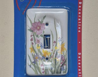 NOS Vtg Wildflower Light Switch Cover, Leviton Single Toggle Wall Plate * Single Slot Porcelain Switch Plate Cover * Country Cottage