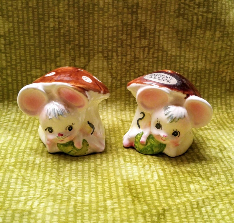 Ceramic Multicolor 2.5 ENESCO Salt and Pepper Shakers Ceramic Multicolor 2.5 ENESCO Salt and Pepper Shakers