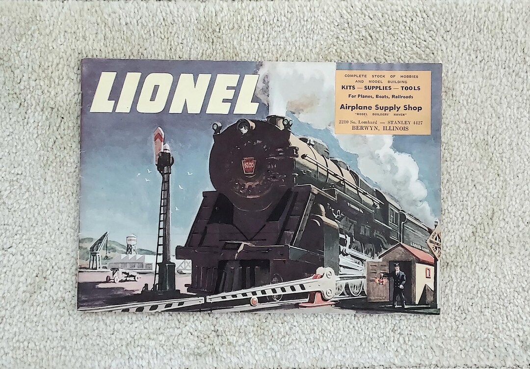 Postwar Lionel 1947 Original Consumer Catalog Complete 32 Pages in Full