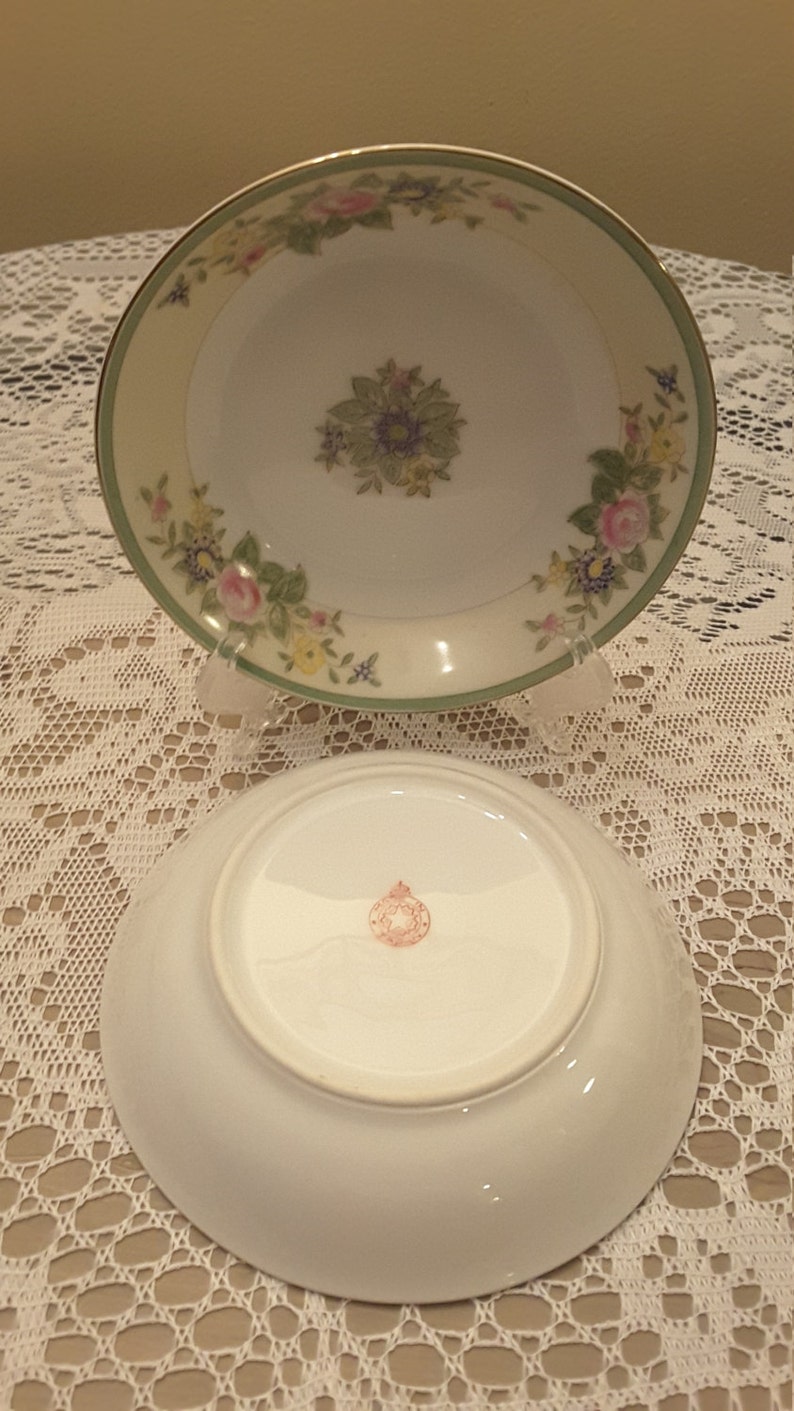Roses and Gold Accent Vintage Set of 8 Made In Japan China Serving Bowls Salad Bowls Dessert Bowls With Yellow and Green Trim