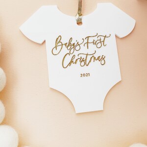 Ny babyprydnad, Bebisens första julprydnad, Personlig julgransprydnad, Helkroppsprydnad, Julprydnad, Anpassade julgransprydnader bild 2