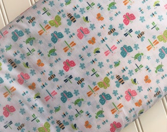 Butterfly-Play-Outside-White-Bees-Dragonflies-Bugs-Grasshoppers-Flowers-Riley-Blake-Designs-Cotton-Quilting-Fat-Quarter-Fabric-By-The-Yard
