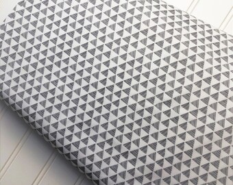 Triangles-Black-White-Purrfect-Day-Kitty-C99904-Riley-Blake-Designs-Cotton-Quilting-Fat-Quarter-Fabric-Yard