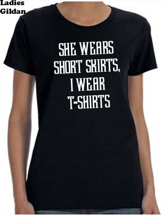 She Wears Short Wear Tee-Shirt unisex | Etsy