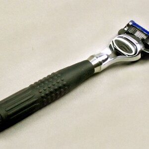 Razor-grip Shaving Razor, Rubber Handle Shaving Razor, Accessible ...
