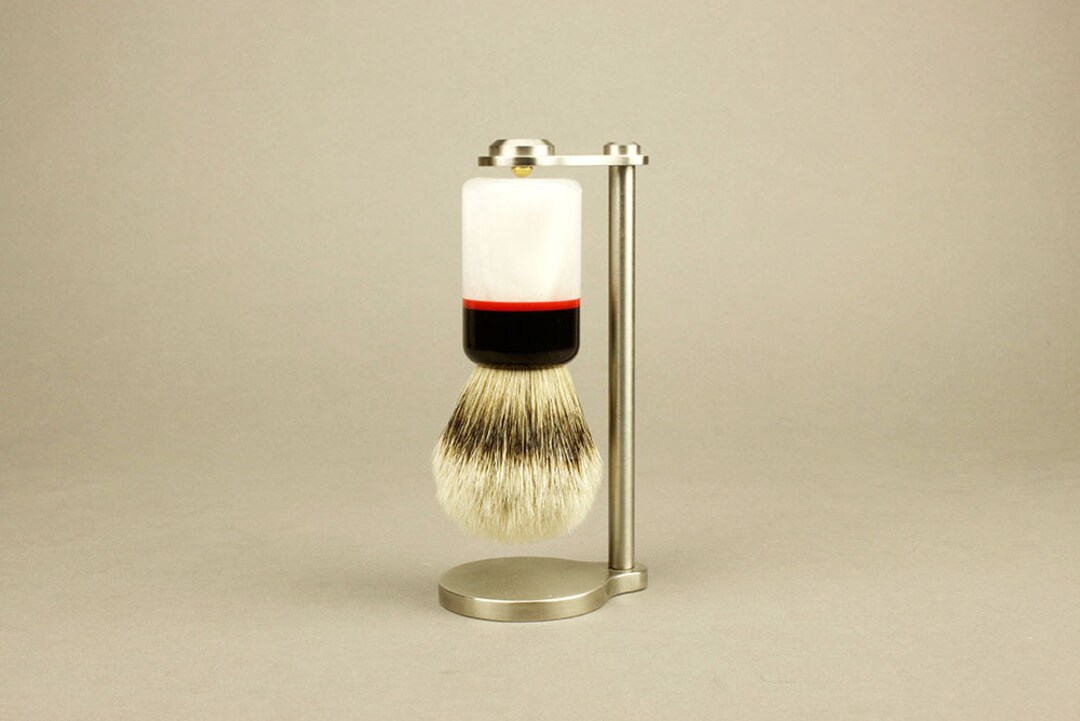 Magnetic Brush Stand and Brush With Acrylic Handle Magnetic