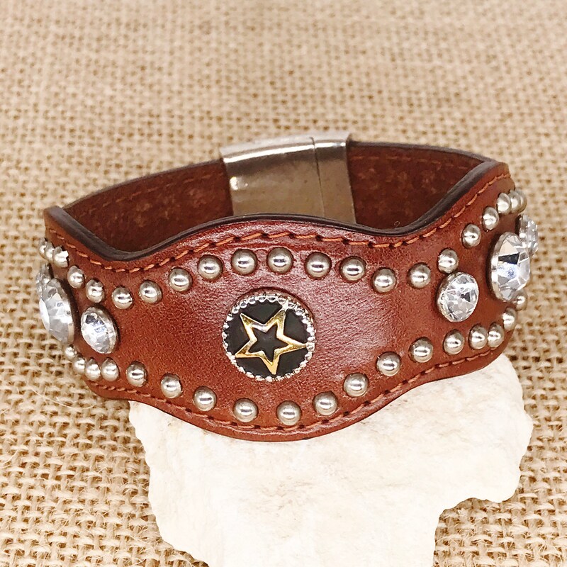 Bracelet Cuir Western Avec éperons Argentés – Chrome – Style Cowboy – Occasion
